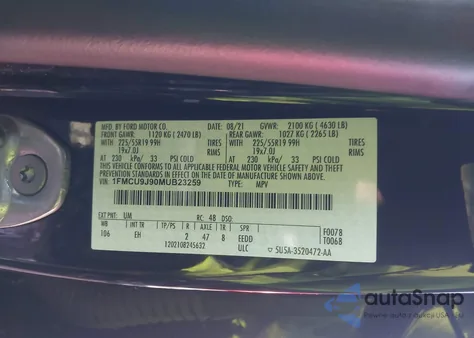 2021 Ford Escape Titanium z USA, uszkodzony, nr VIN 1FMCU9J90MUB23259